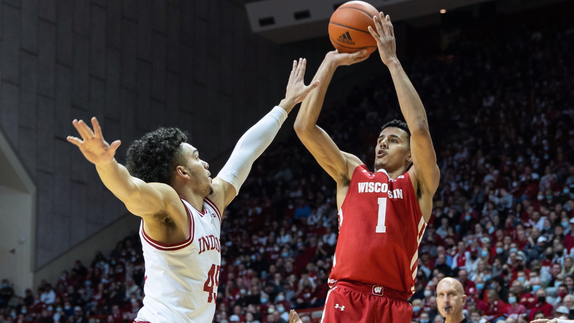 No. 12 Indiana Stifles No. 16 Wisconsin, 14-6 - Indiana University Athletics