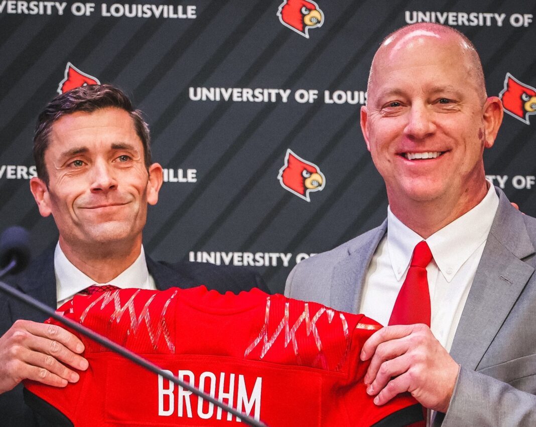 BROUGHT BROHM HOME on X: Print these rally towels for the Notre Dame game  like yesterday, @LouisvilleFB! Plus, it will be a nice tribute to Louisville  legend, @BrianBrohm, who is getting his