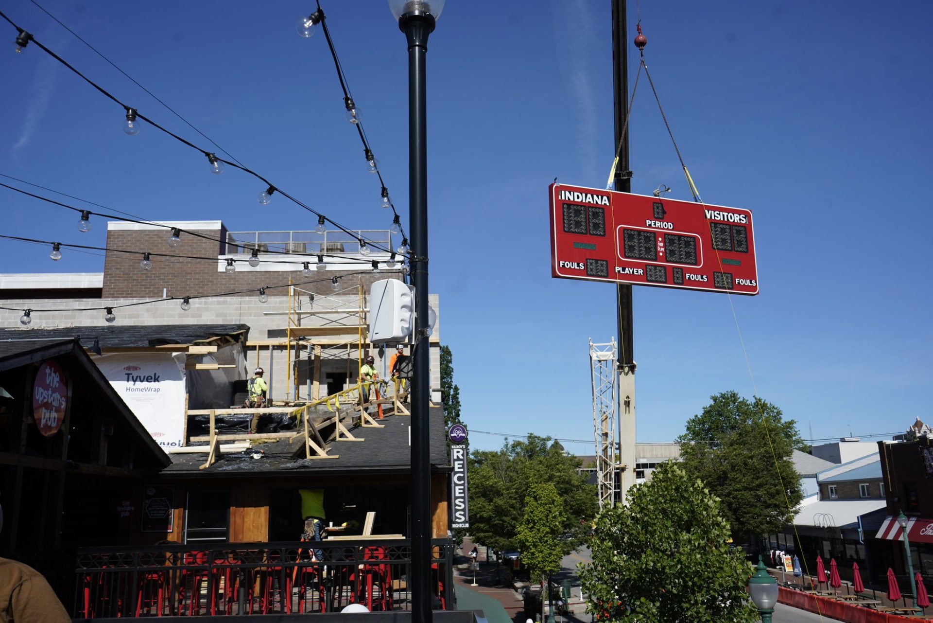 Upstairs Pub in Bloomington installing old Assembly Hall scoreboard in  renovated sports bar area – The Daily Hoosier